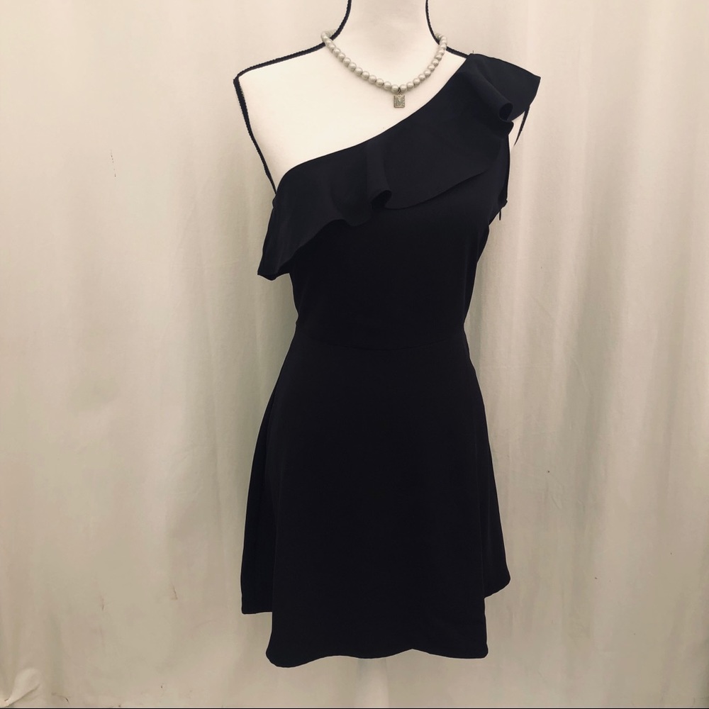 Banana Republic frilly one sleeve LBD 6P - Picture 3 of 8
